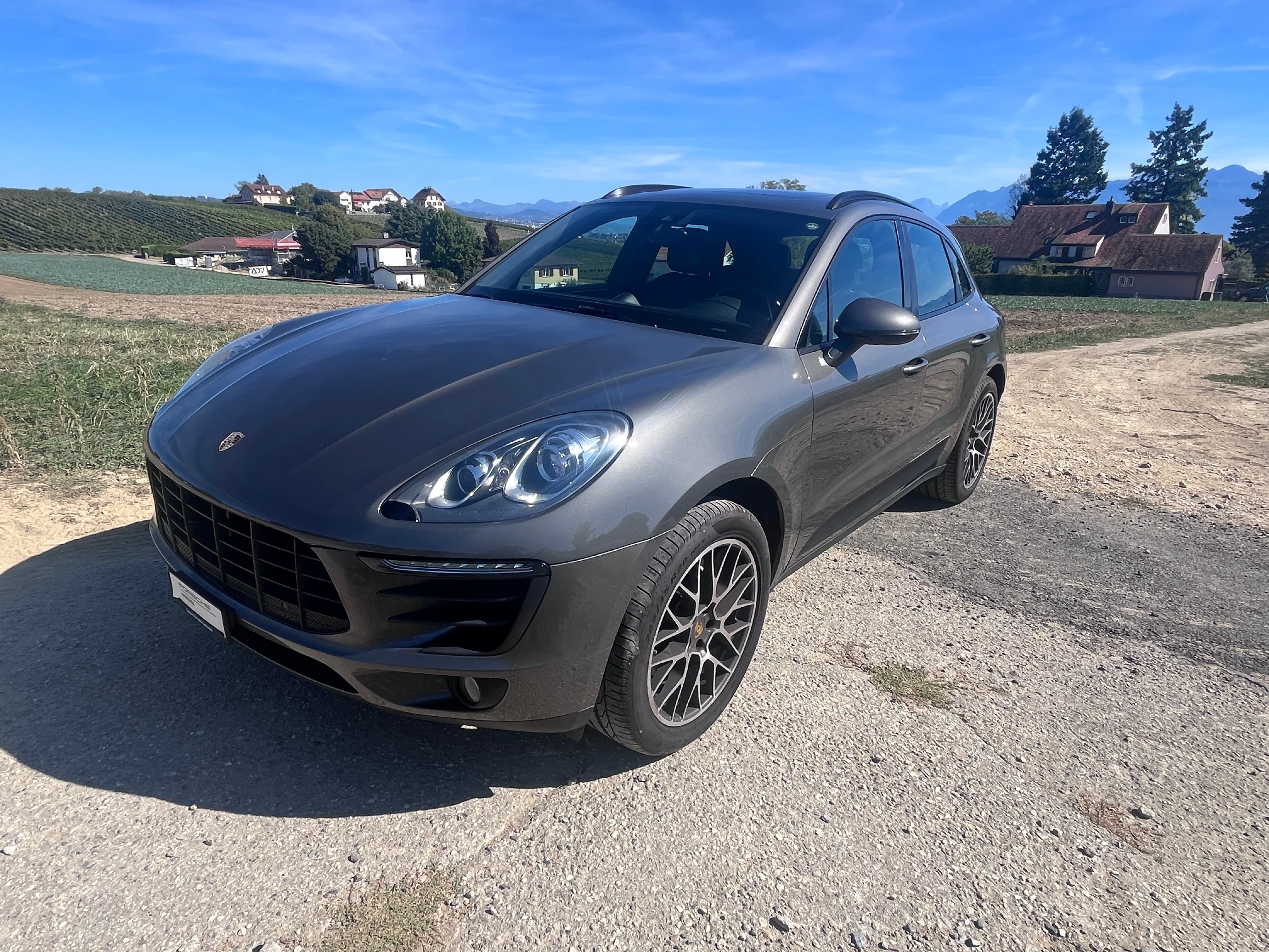 Car photo