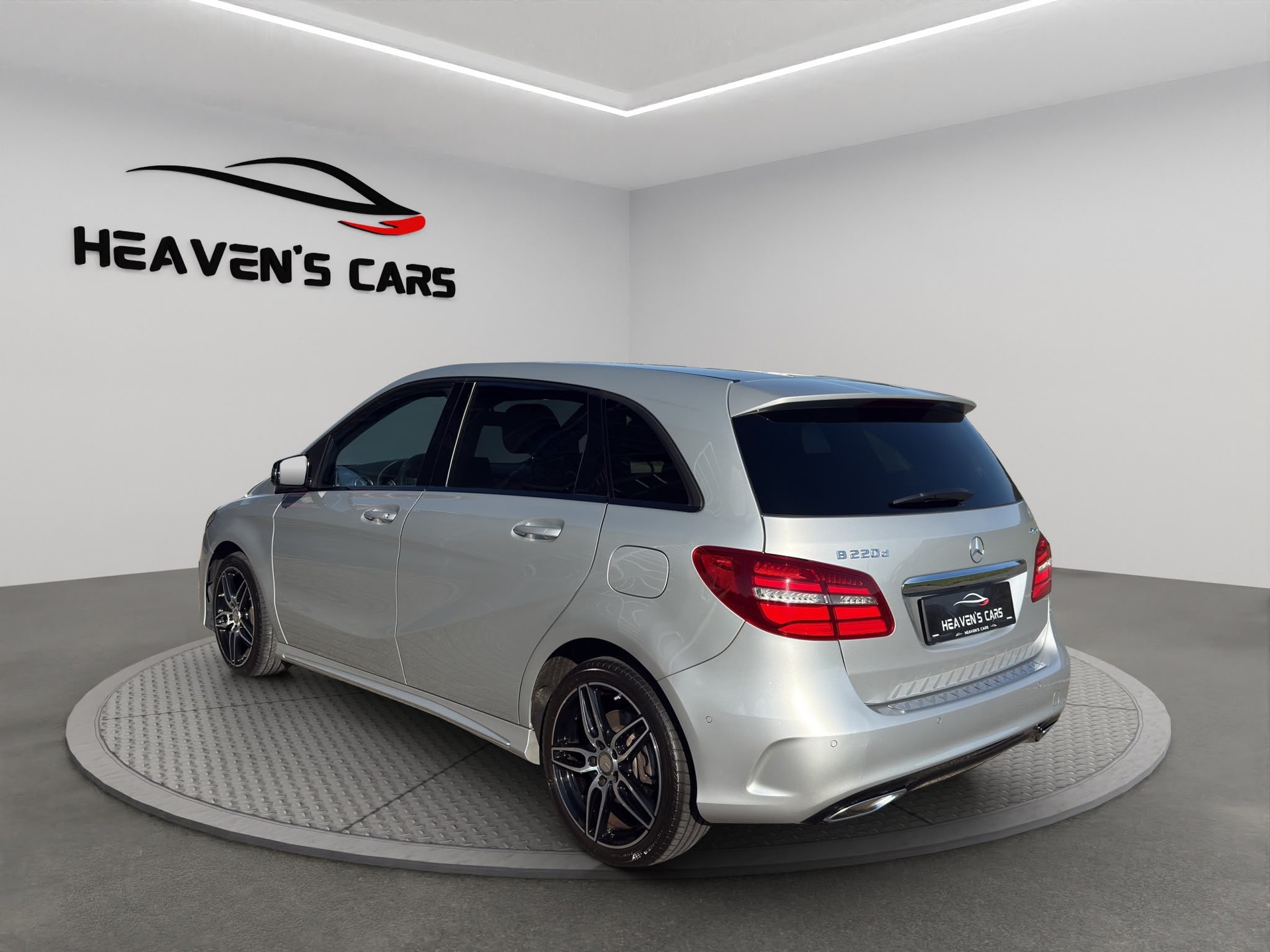 MERCEDES-BENZ B 220 CDI Swiss Star Edition AMG Line 4Matic-image-6