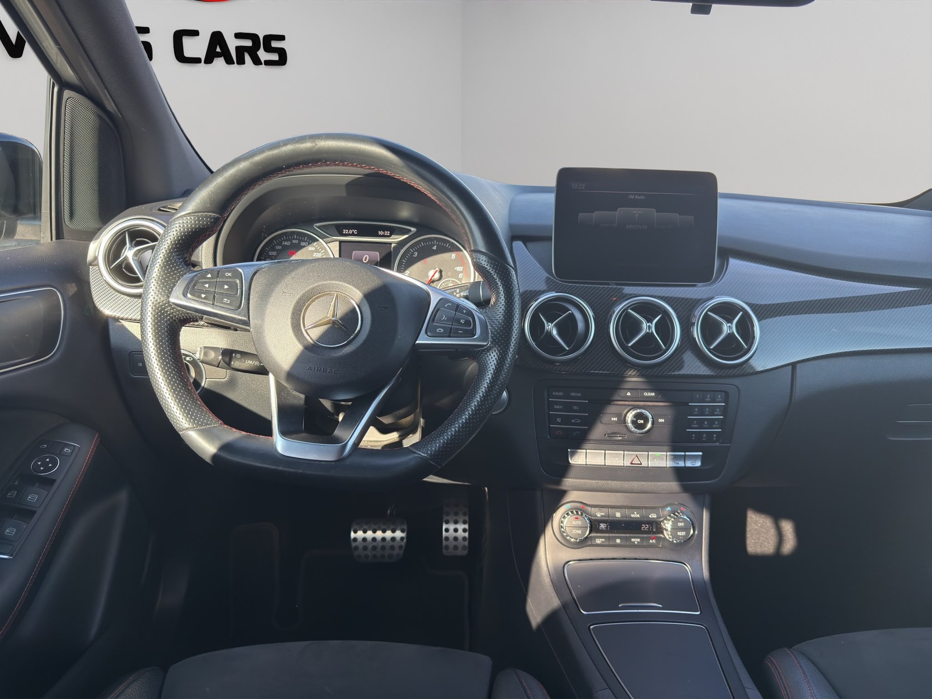 MERCEDES-BENZ B 220 CDI Swiss Star Edition AMG Line 4Matic-image-12