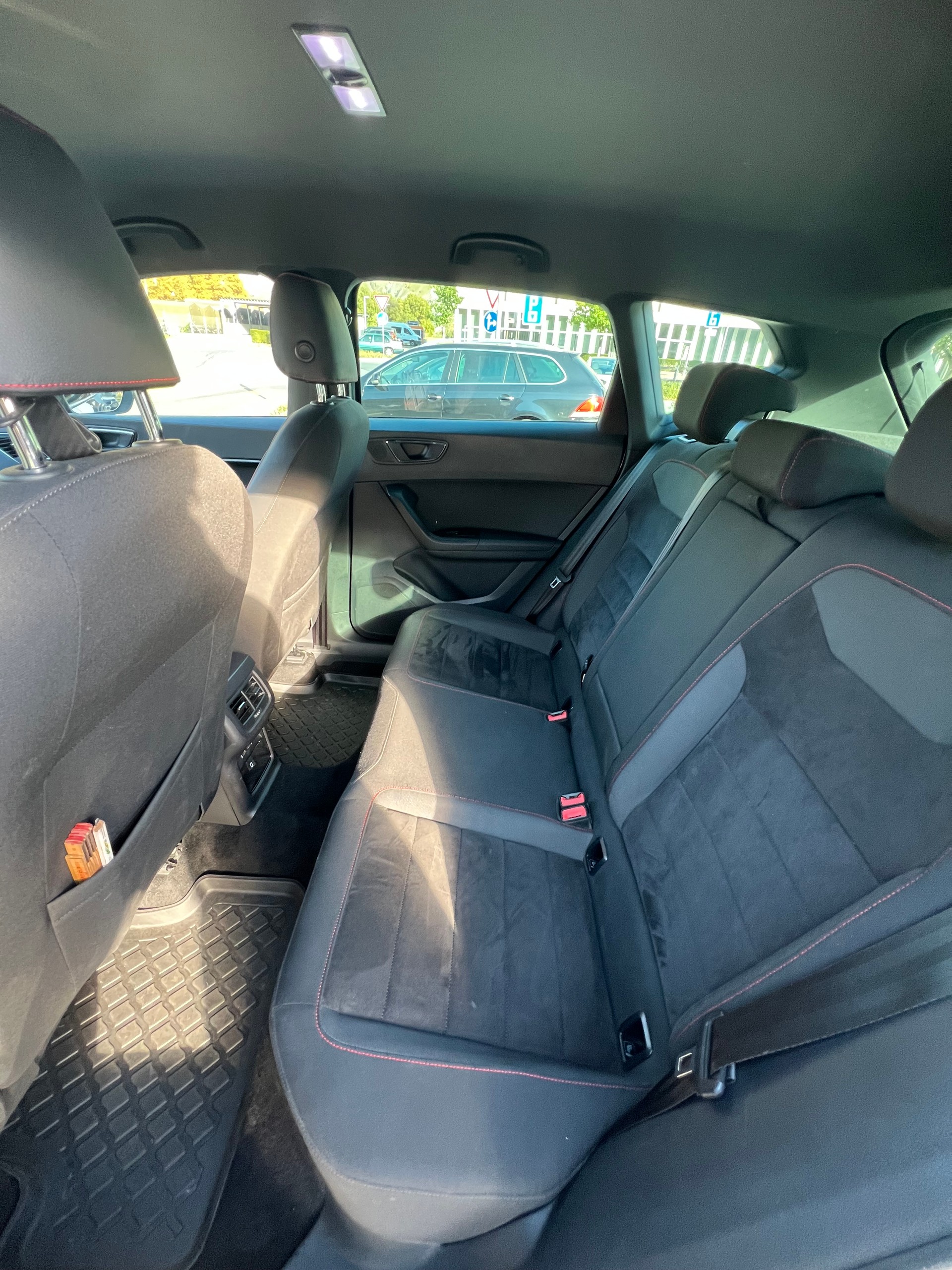 SEAT 2.0 TSI FR 4Drive DSG-image-7