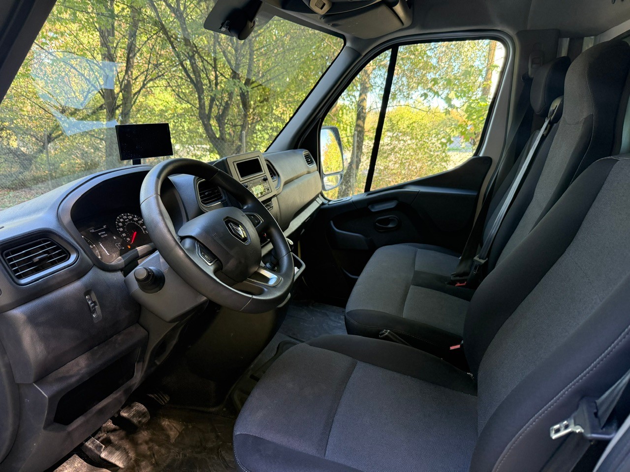RENAULT Master P35 2.3 Blue dCi 145 L3 Grand Volume-image-6
