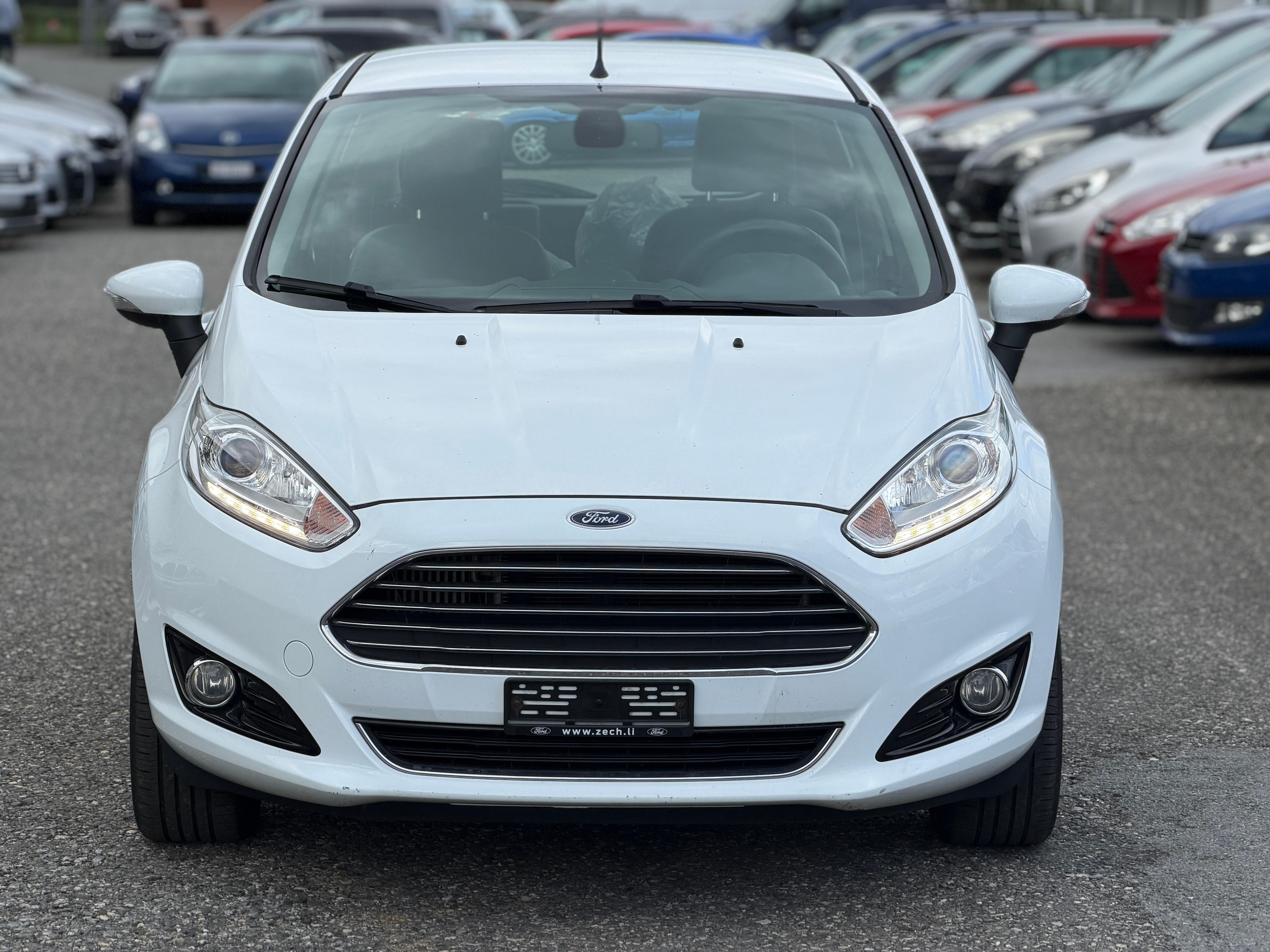Car photo