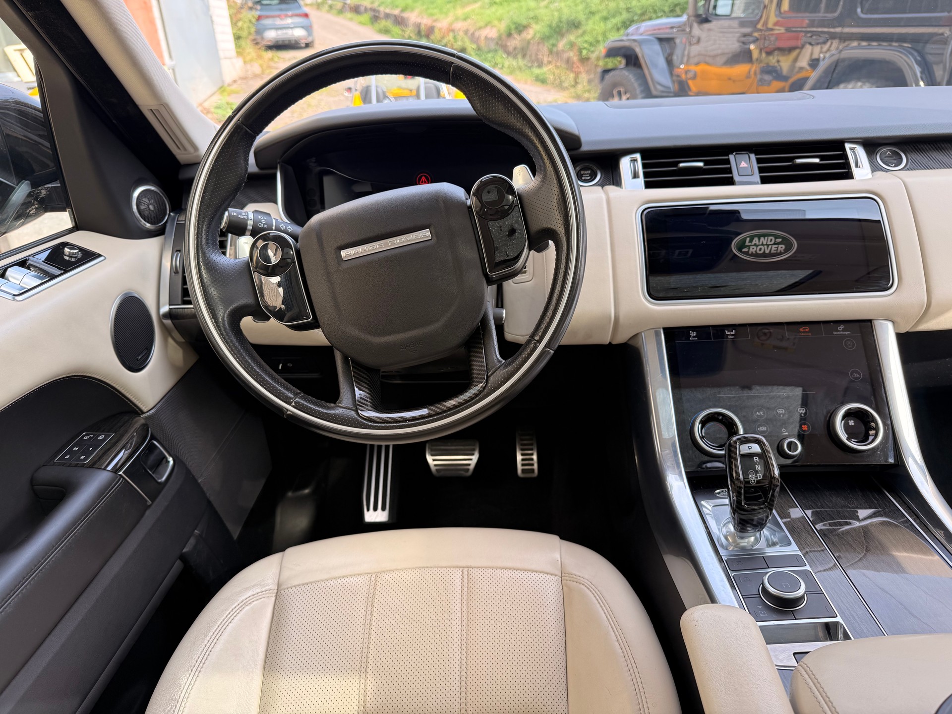 LAND ROVER Range Rover Sport 3.0 SDV6 HSE Automatic-image-11