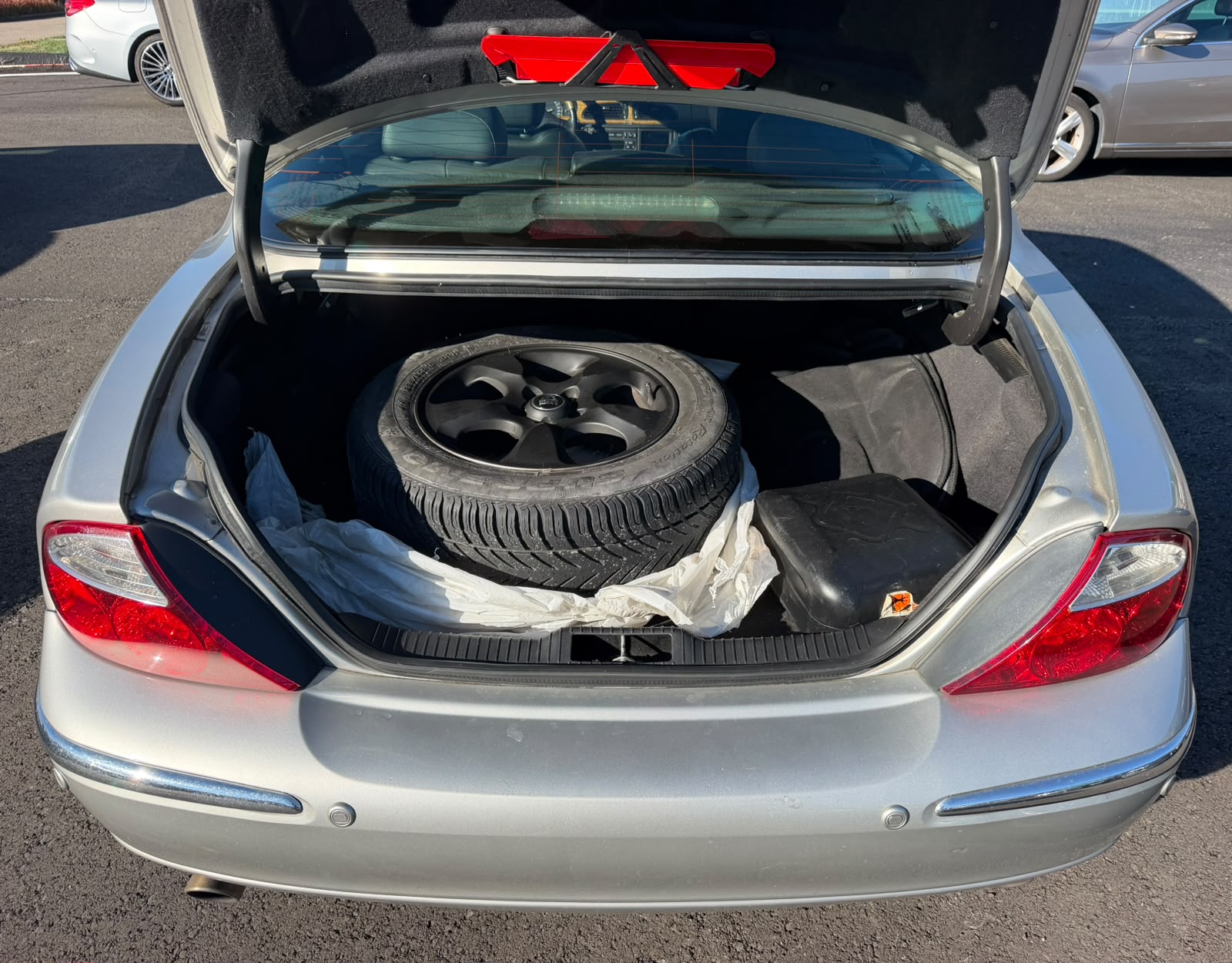 JAGUAR S-Type 4.0 V8-image-24