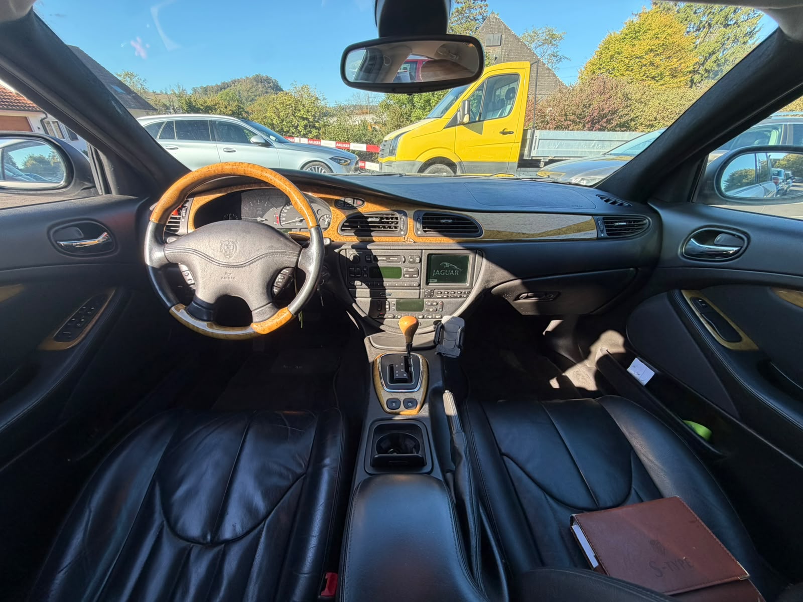 JAGUAR S-Type 4.0 V8-image-12