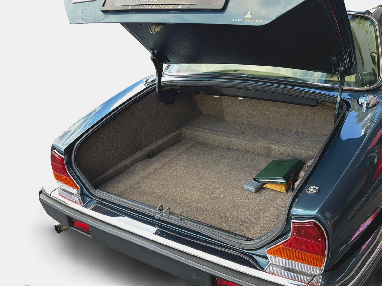JAGUAR Sovereign 4.2-image-6