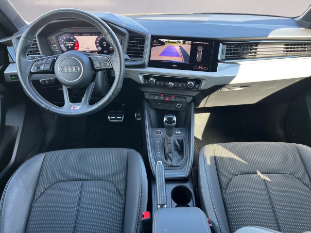AUDI A1 Sportback 35 TFSI S Line S-tronic-image-11