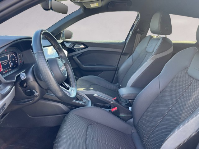 AUDI A1 Sportback 35 TFSI S Line S-tronic-image-9