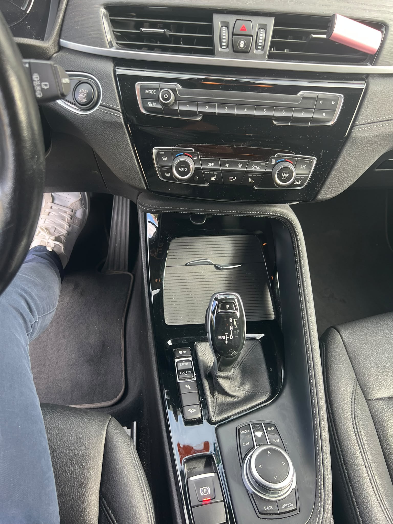 BMW 20i xDrive SAG-image-9