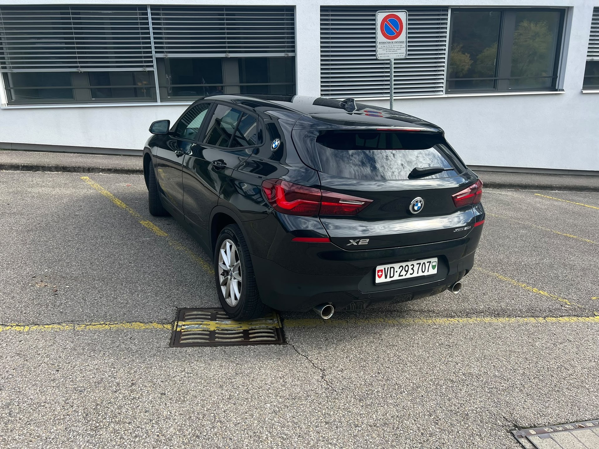 BMW 20i xDrive SAG-image-1
