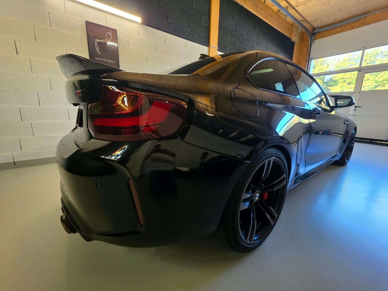 BMW BMW M2 3.0 Turbo DKG 7 rapports 370 ch Harman Kardon Toit ouvrant Accessoires Carbone-image-2