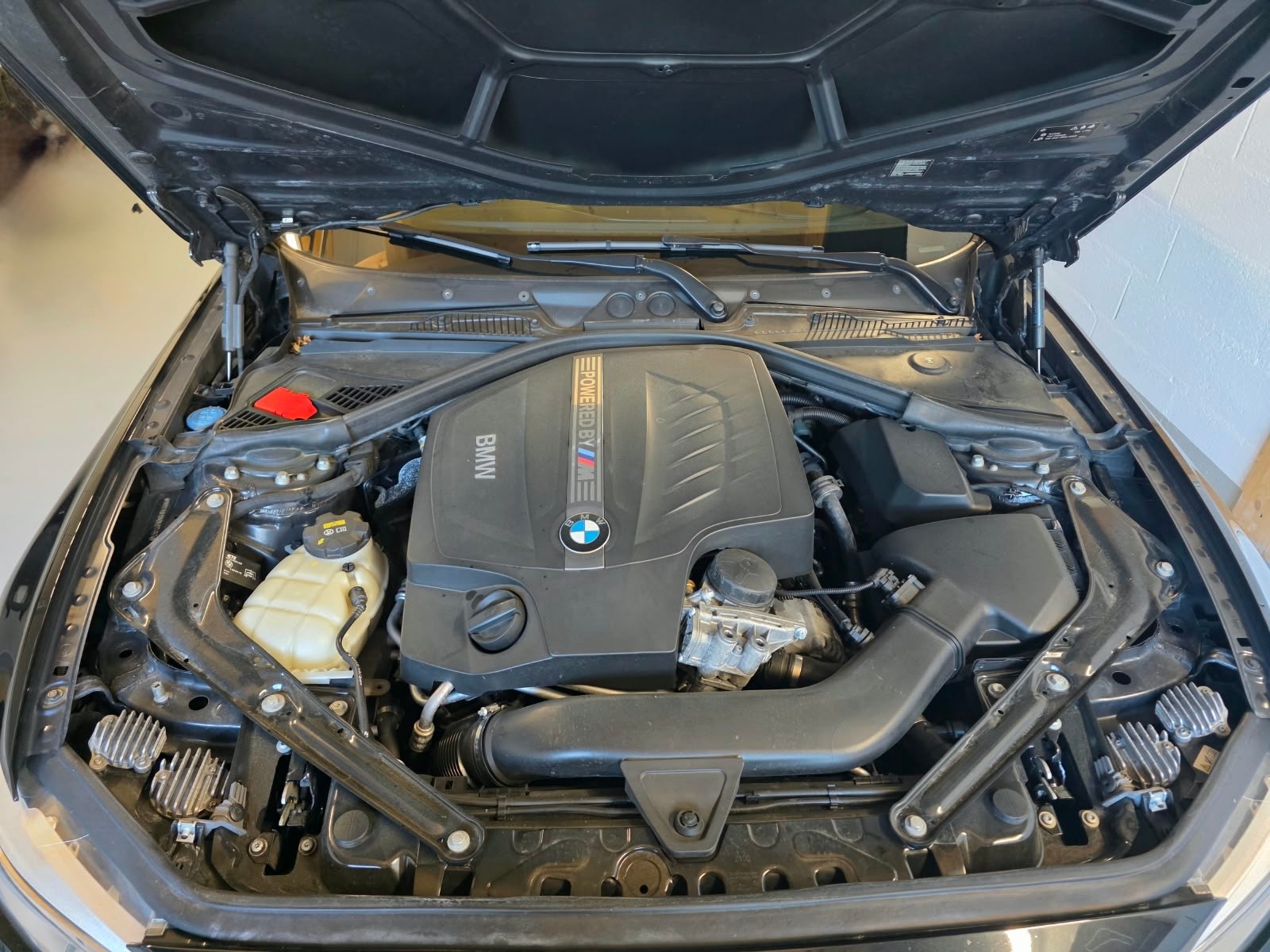 BMW BMW M2 3.0 Turbo DKG 7 rapports 370 ch Harman Kardon Toit ouvrant Accessoires Carbone-image-29
