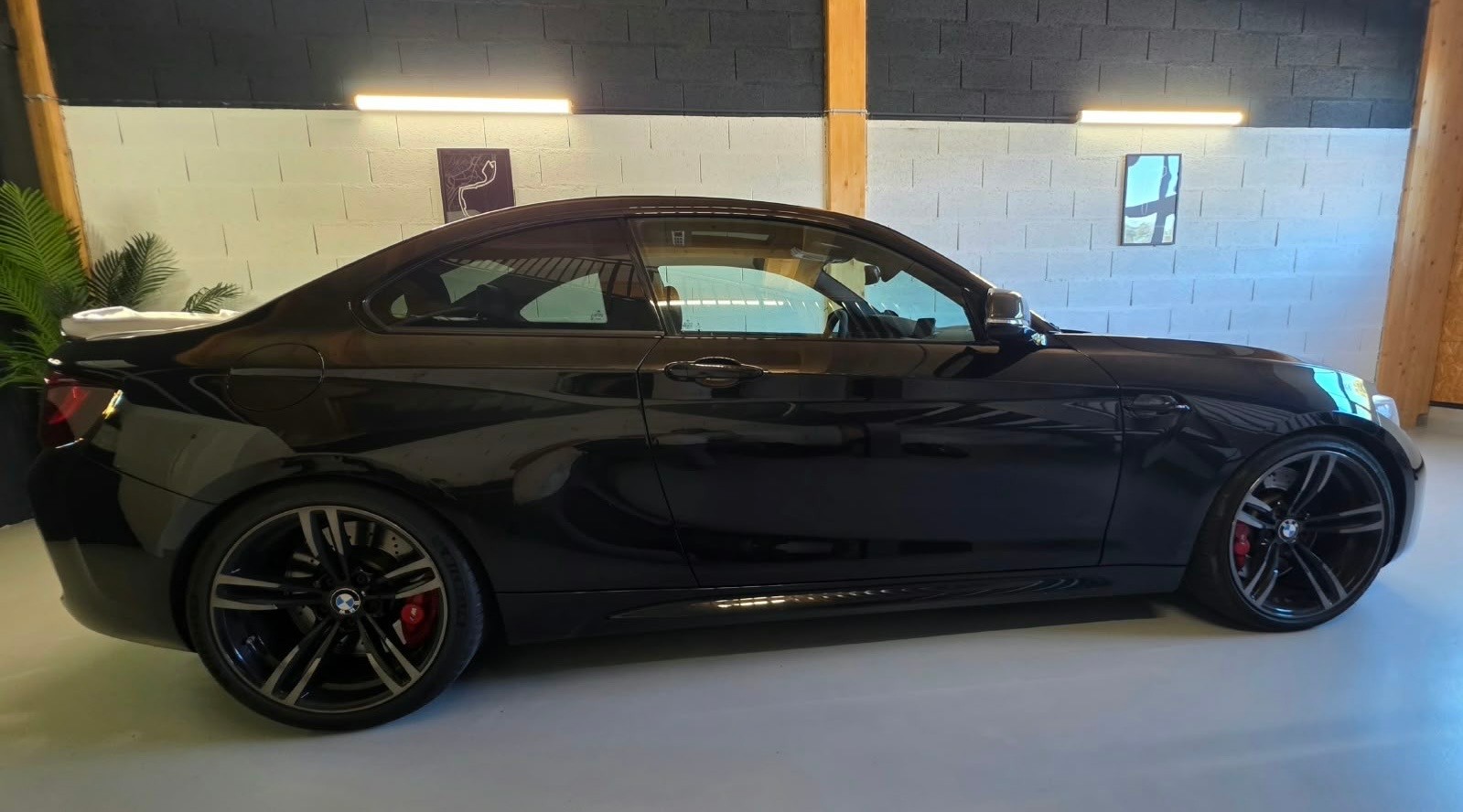 BMW BMW M2 3.0 Turbo DKG 7 rapports 370 ch Harman Kardon Toit ouvrant Accessoires Carbone-image-1