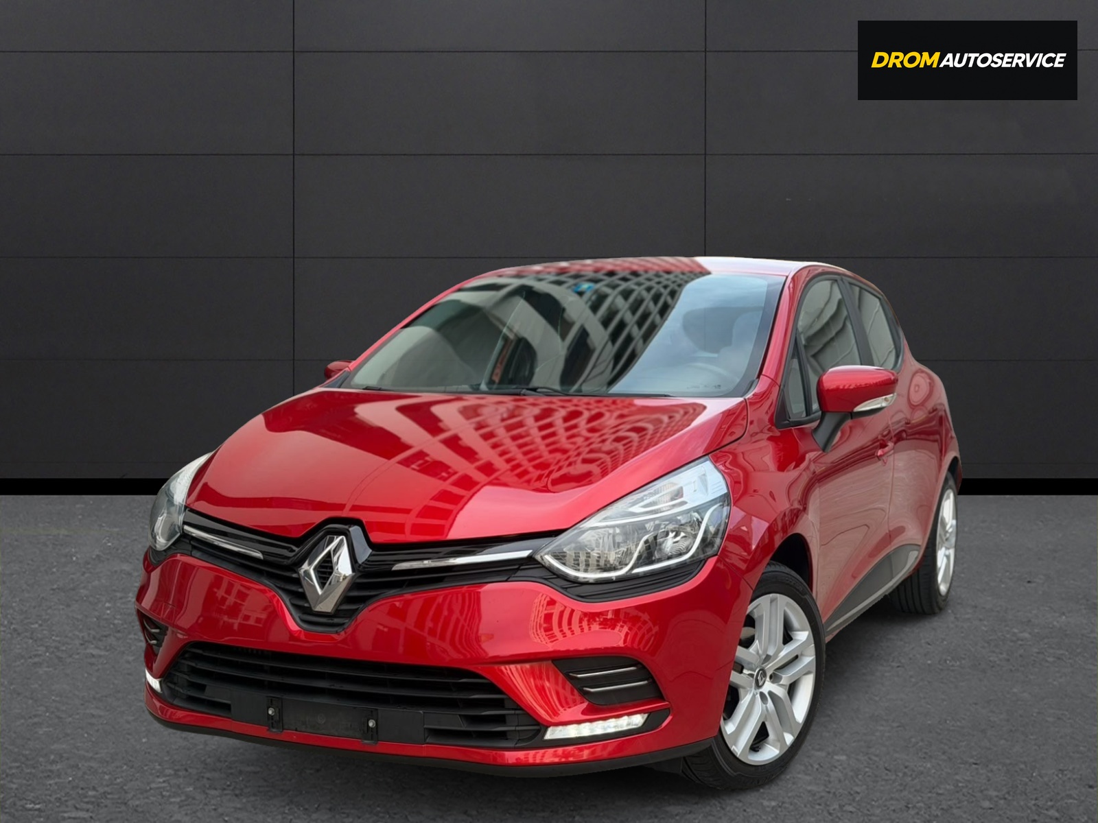 RENAULT Clio 1.5 dCi Zen-image-8