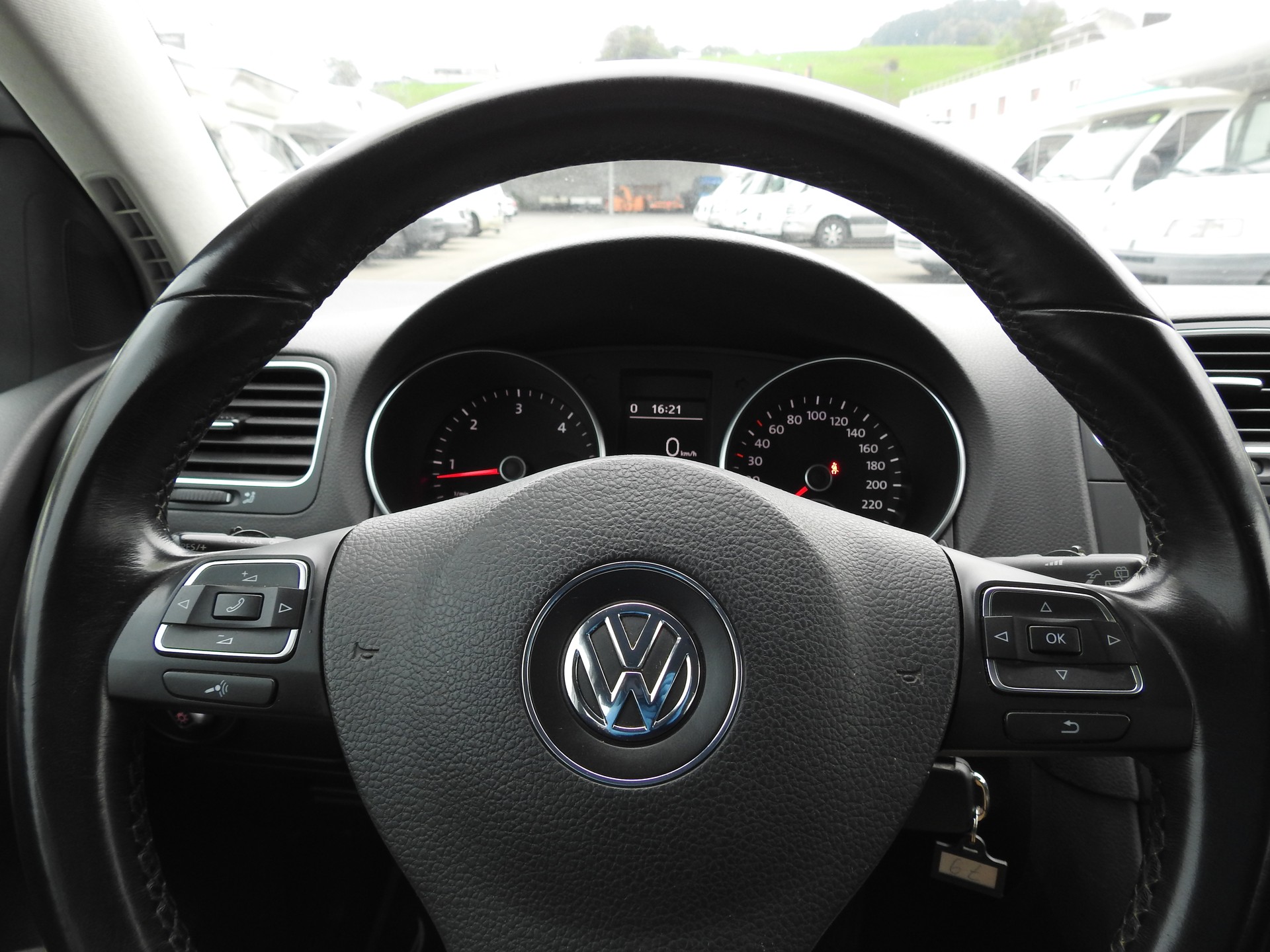 VW Golf 2.0 TDI Comfortline 4Motion-image-26