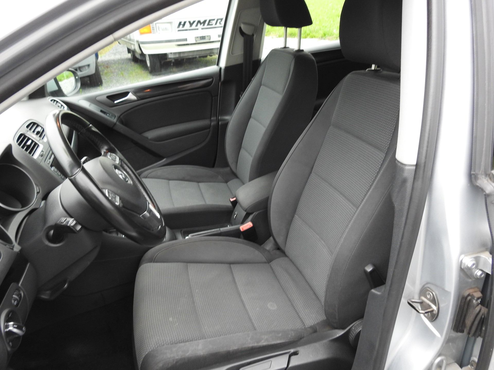 VW Golf 2.0 TDI Comfortline 4Motion-image-12