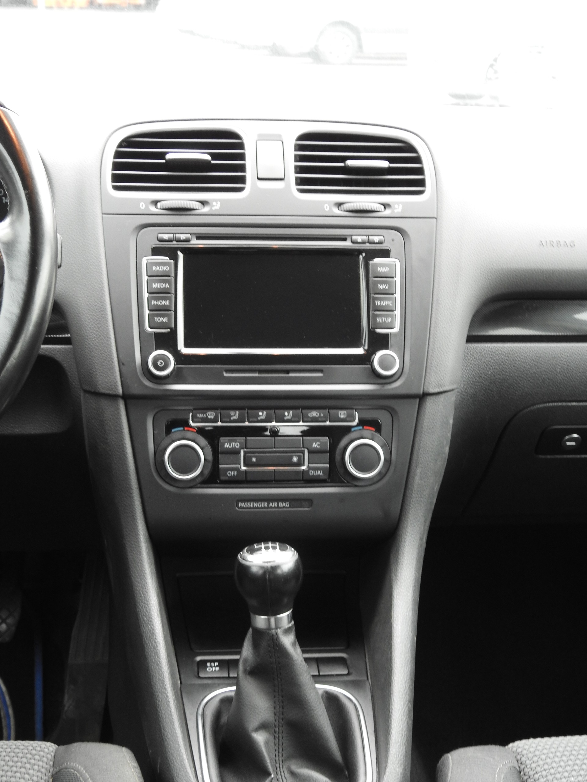 VW Golf 2.0 TDI Comfortline 4Motion-image-16
