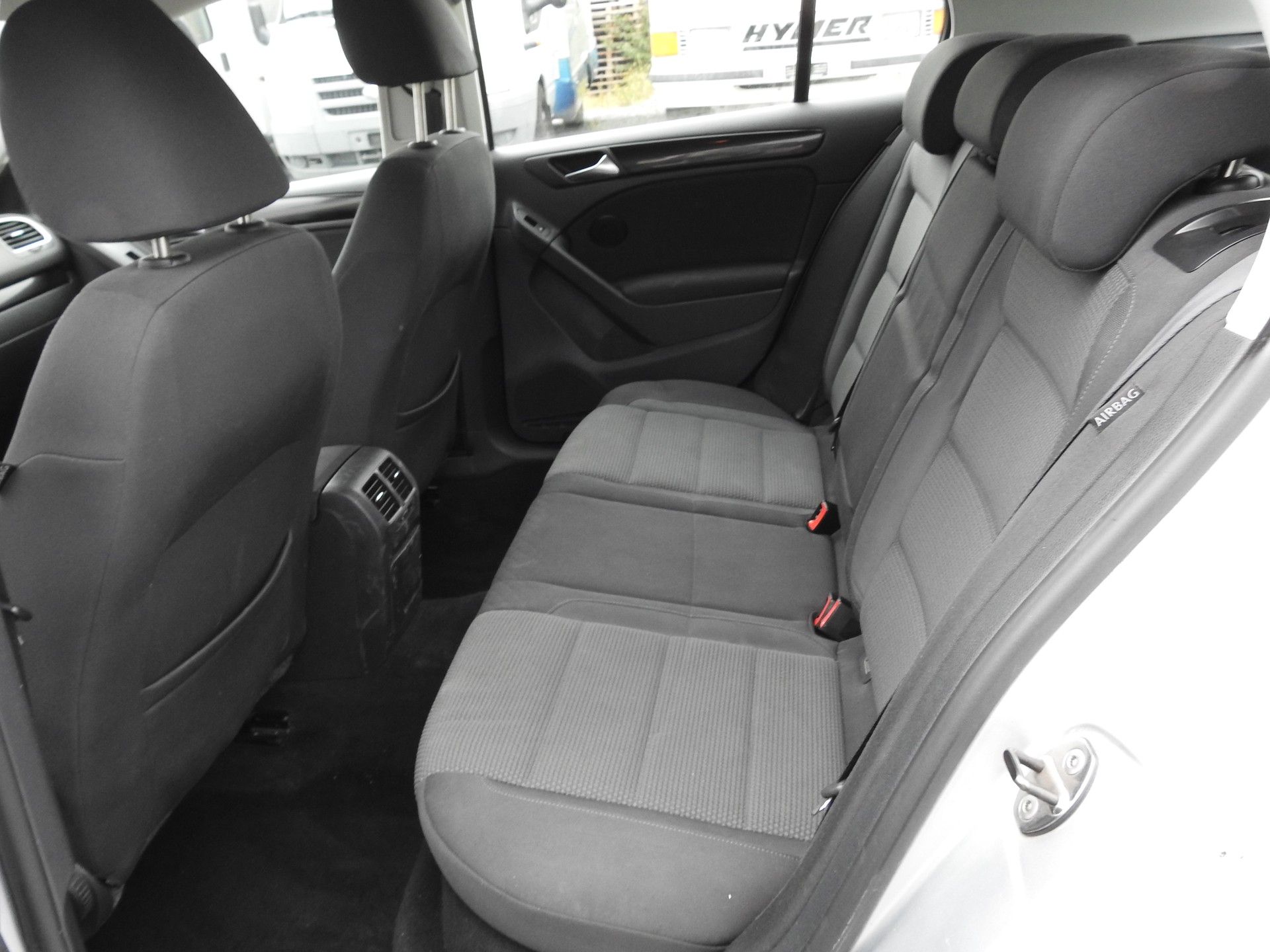 VW Golf 2.0 TDI Comfortline 4Motion-image-13