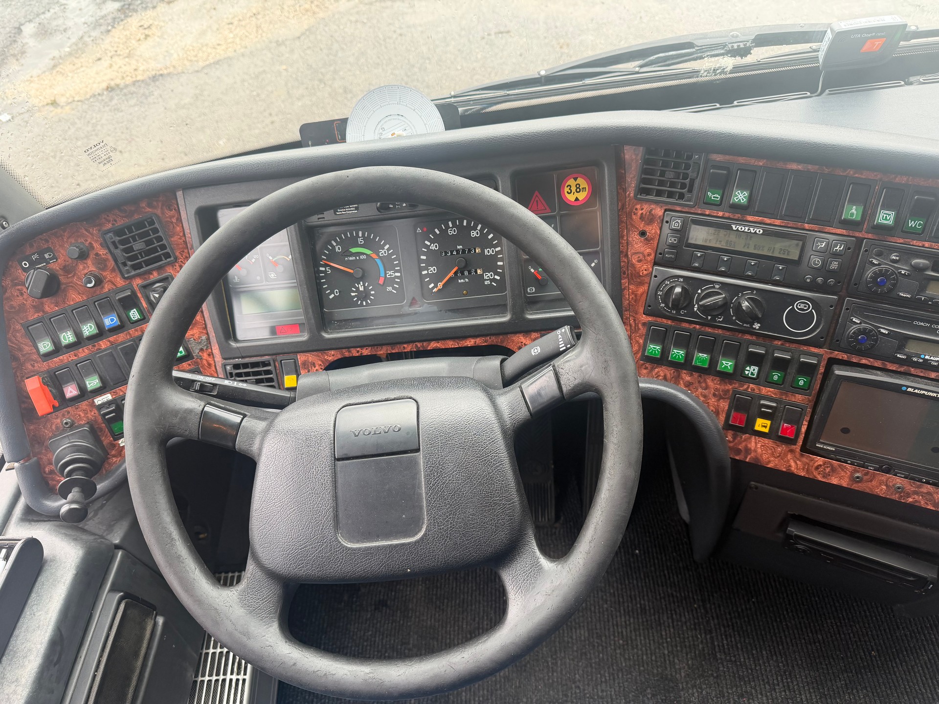 VOLVO-image-5