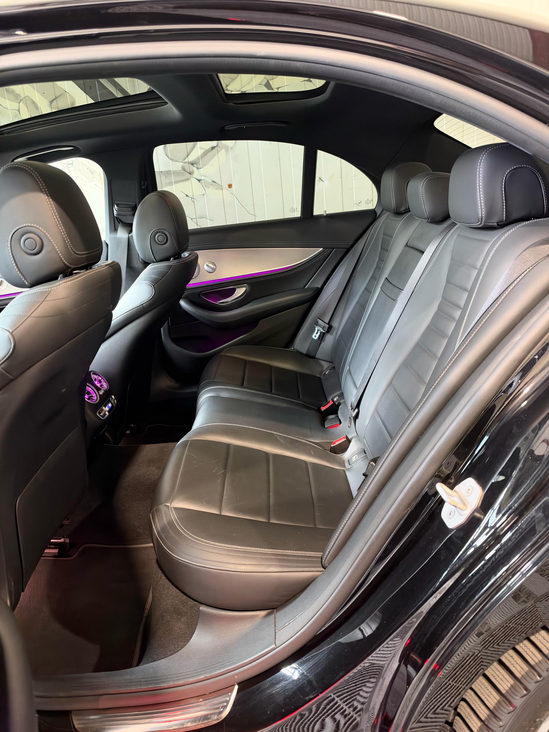 MERCEDES-BENZ E 220 d AMG Line 9G-Tronic-image-15