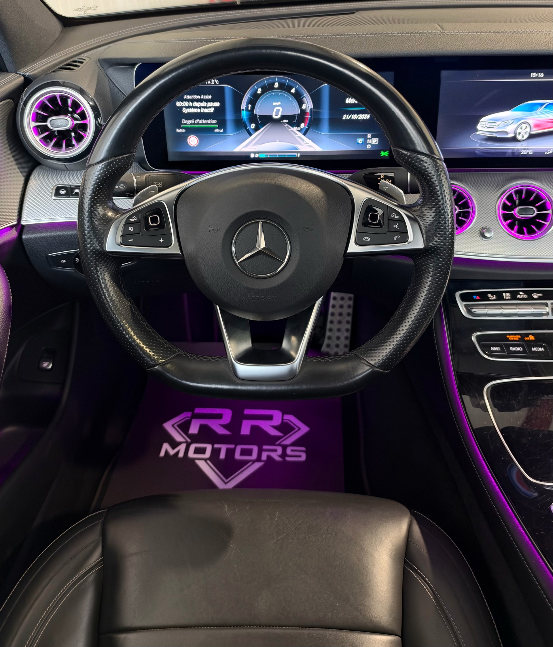 MERCEDES-BENZ E 220 d AMG Line 9G-Tronic-image-9