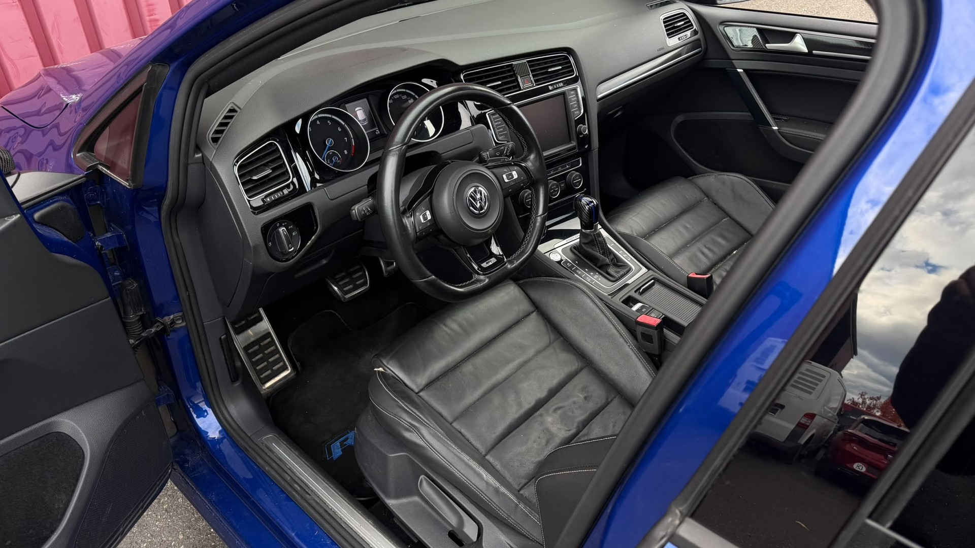 VW Golf 2.0 TSI R 4Motion DSG-image-10