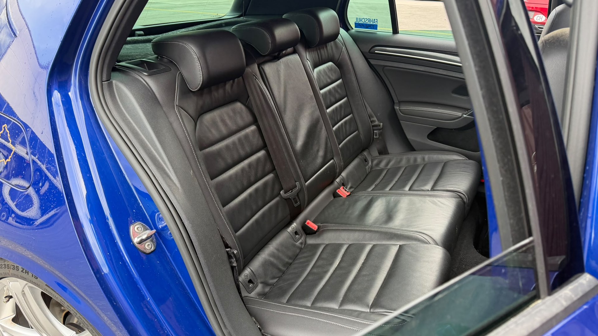 VW Golf 2.0 TSI R 4Motion DSG-image-12