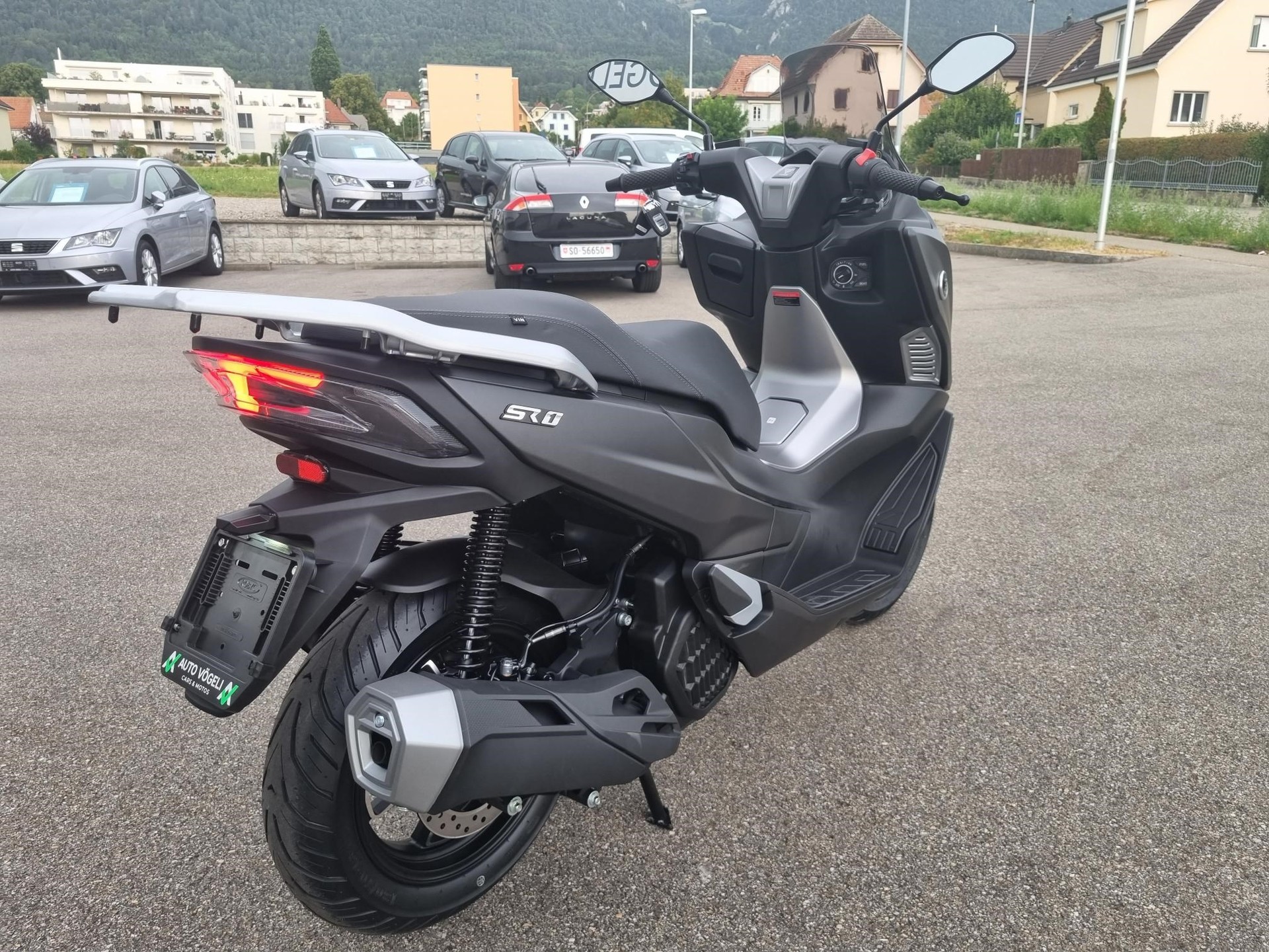 VOGE SCOOTER SR 125GT-showroom-element-3