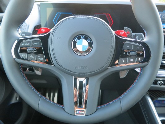 BMW XM xDrive PHEV Steptronic-image-10