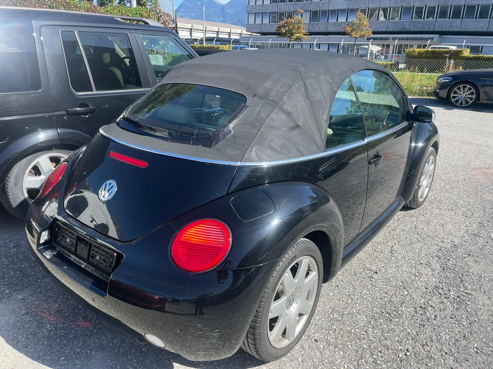 VW Beetle Cabrio 2.0-image-3