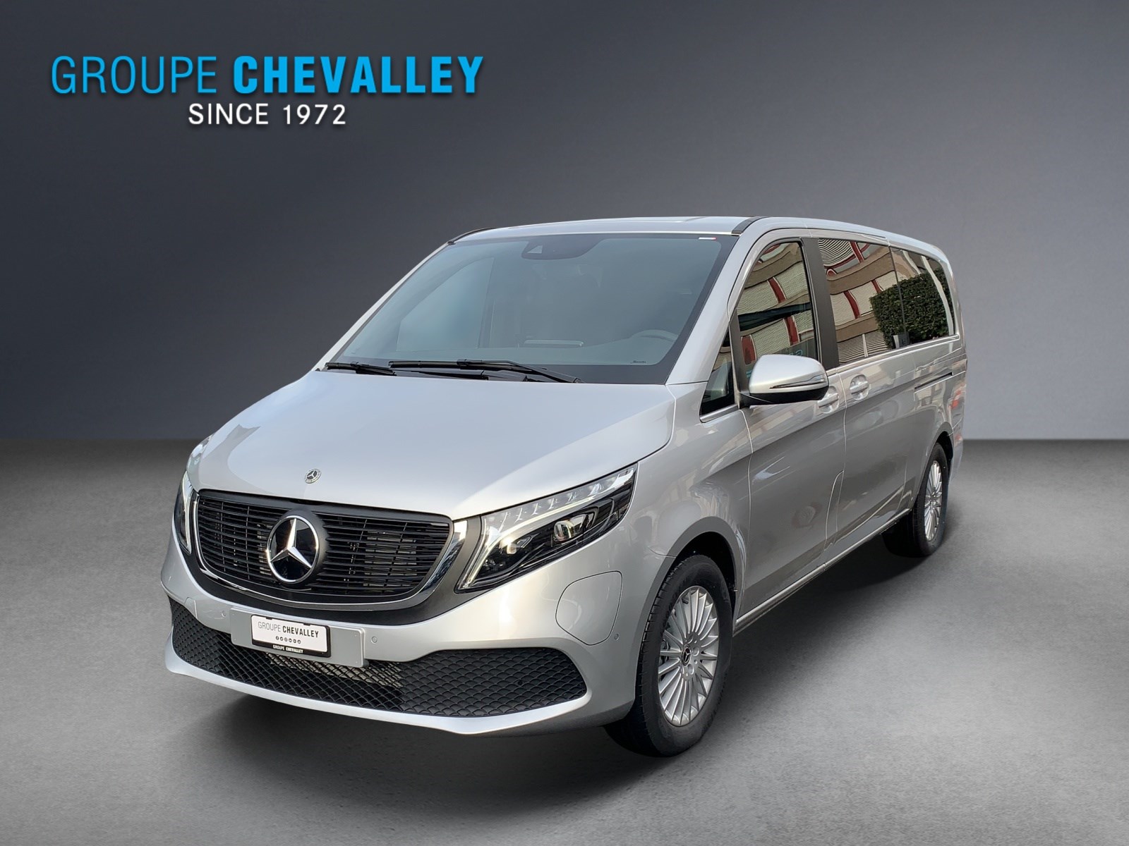 MERCEDES-BENZ EQV 300 extralang