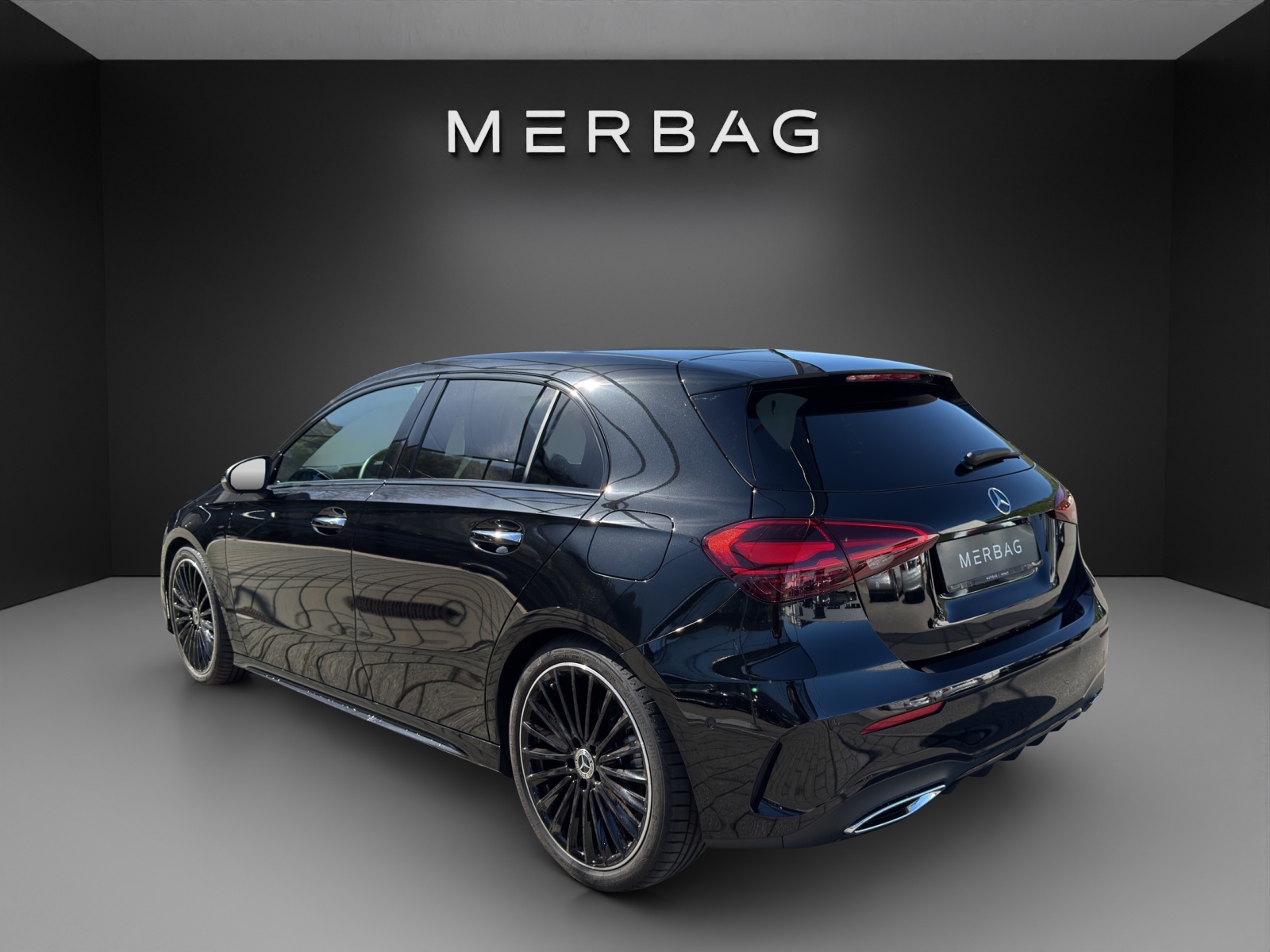 MERCEDES-BENZ A 250 4Matic 8G-DCT-image-2