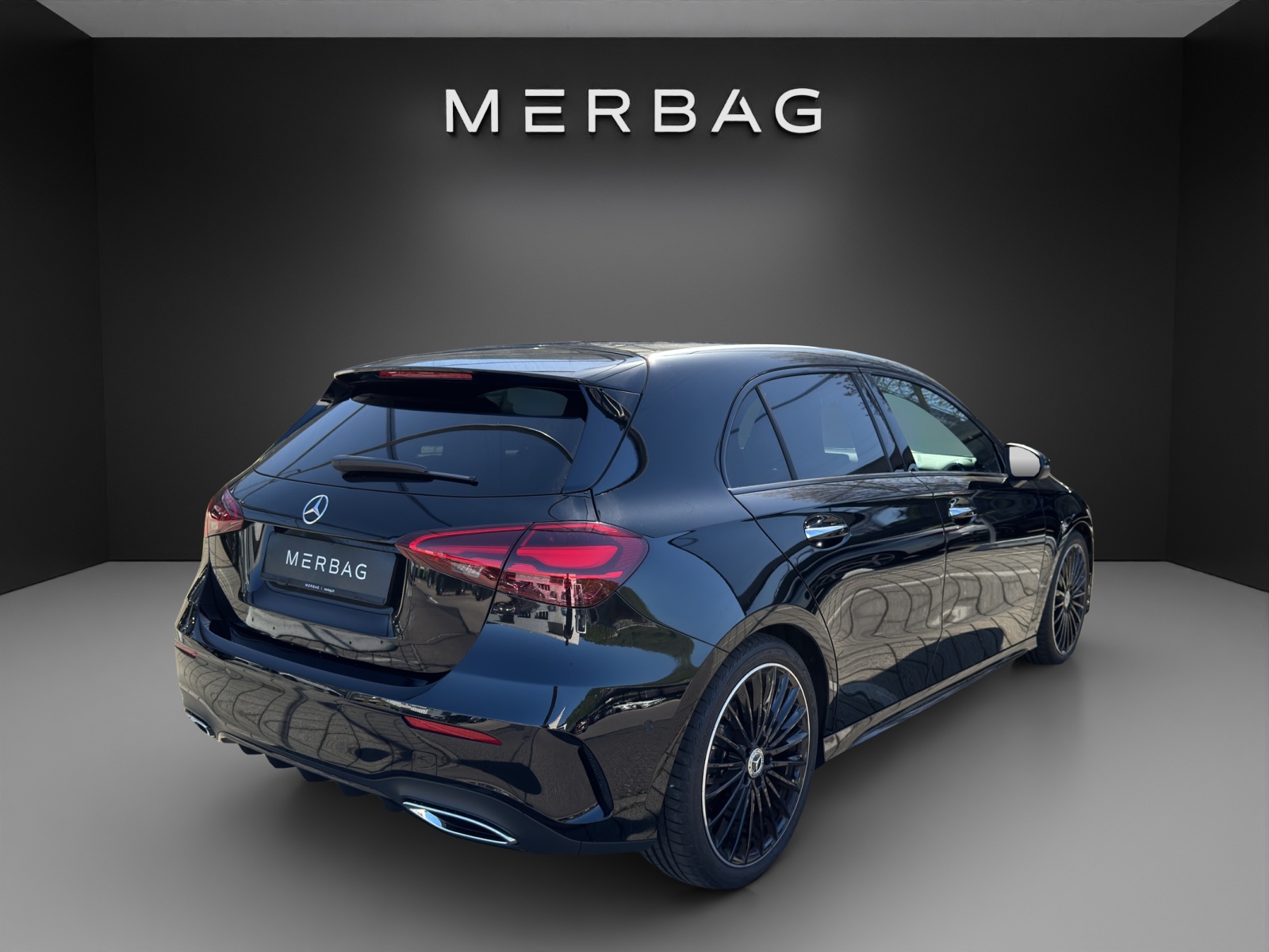 MERCEDES-BENZ A 250 4Matic 8G-DCT-image-4