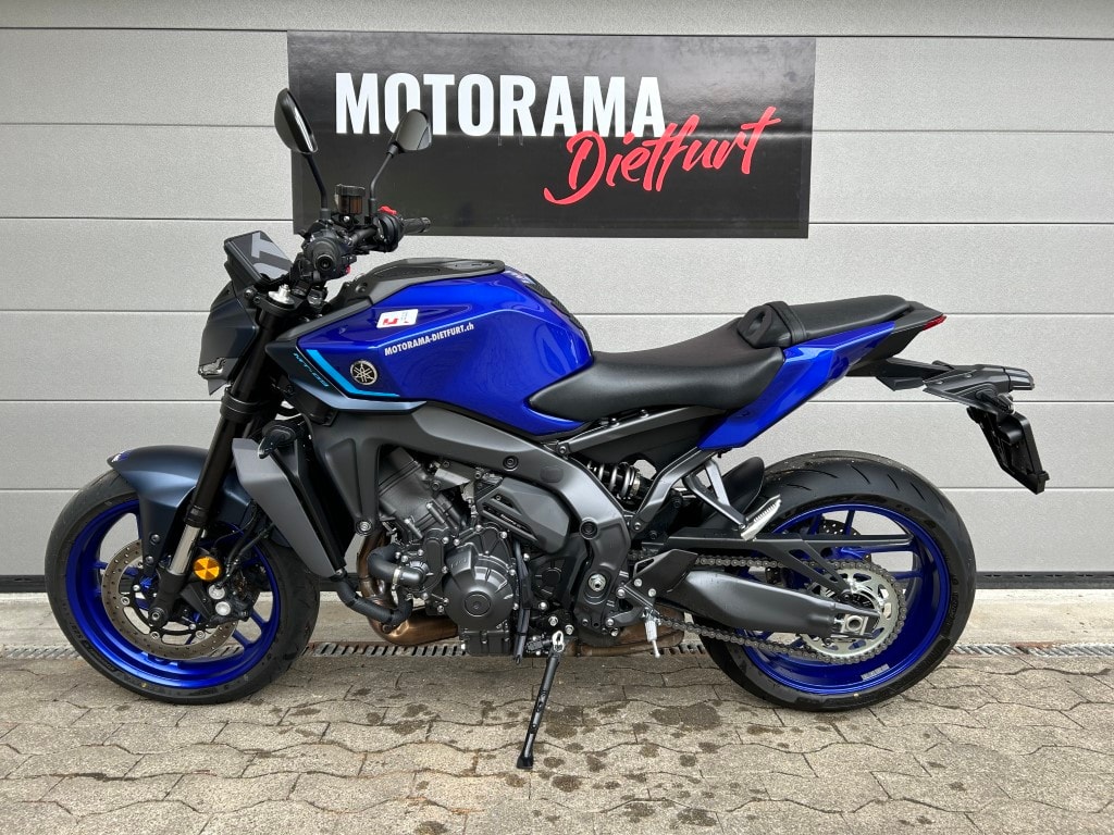 YAMAHA MT-09 Y-AMT-showroom-element-2