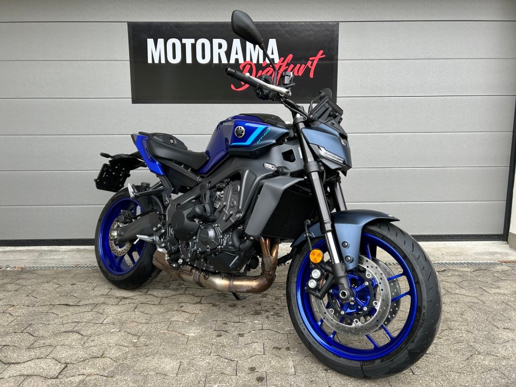 YAMAHA MT-09 Y-AMT-showroom-element-1
