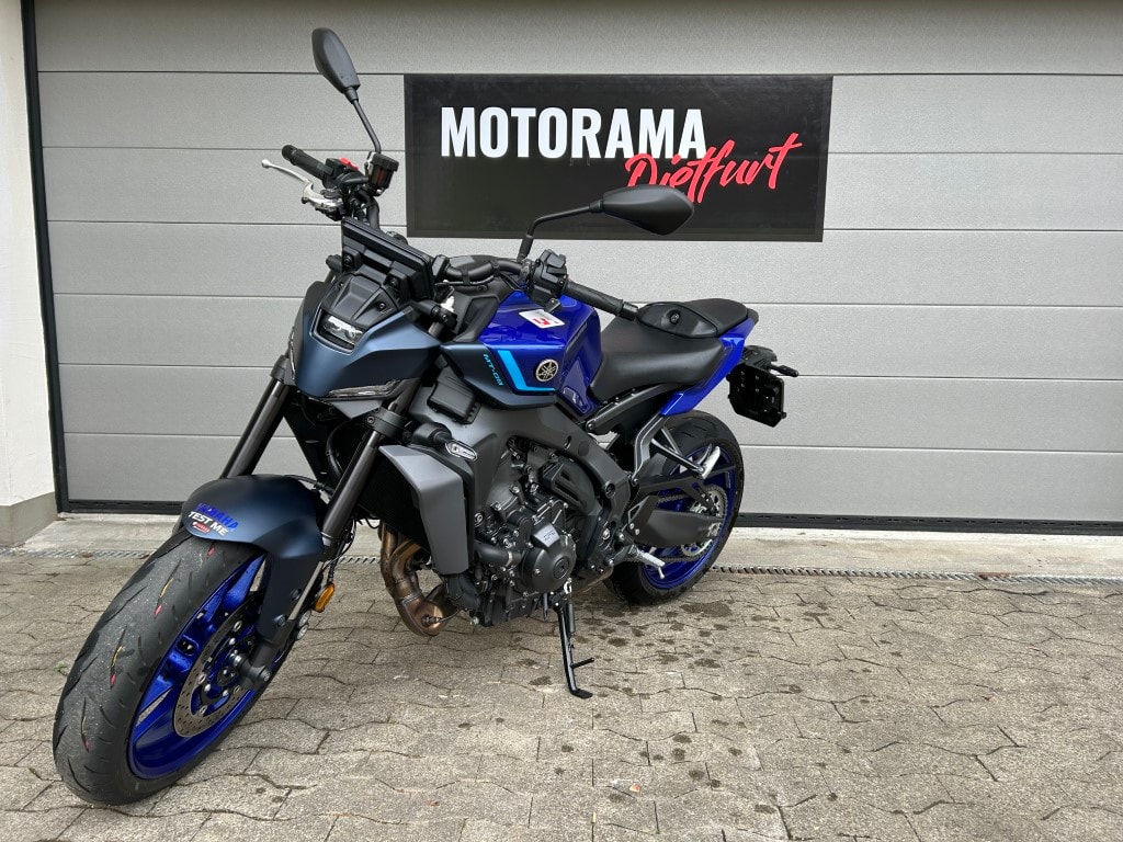 YAMAHA MT-09 Y-AMT-showroom-element-3