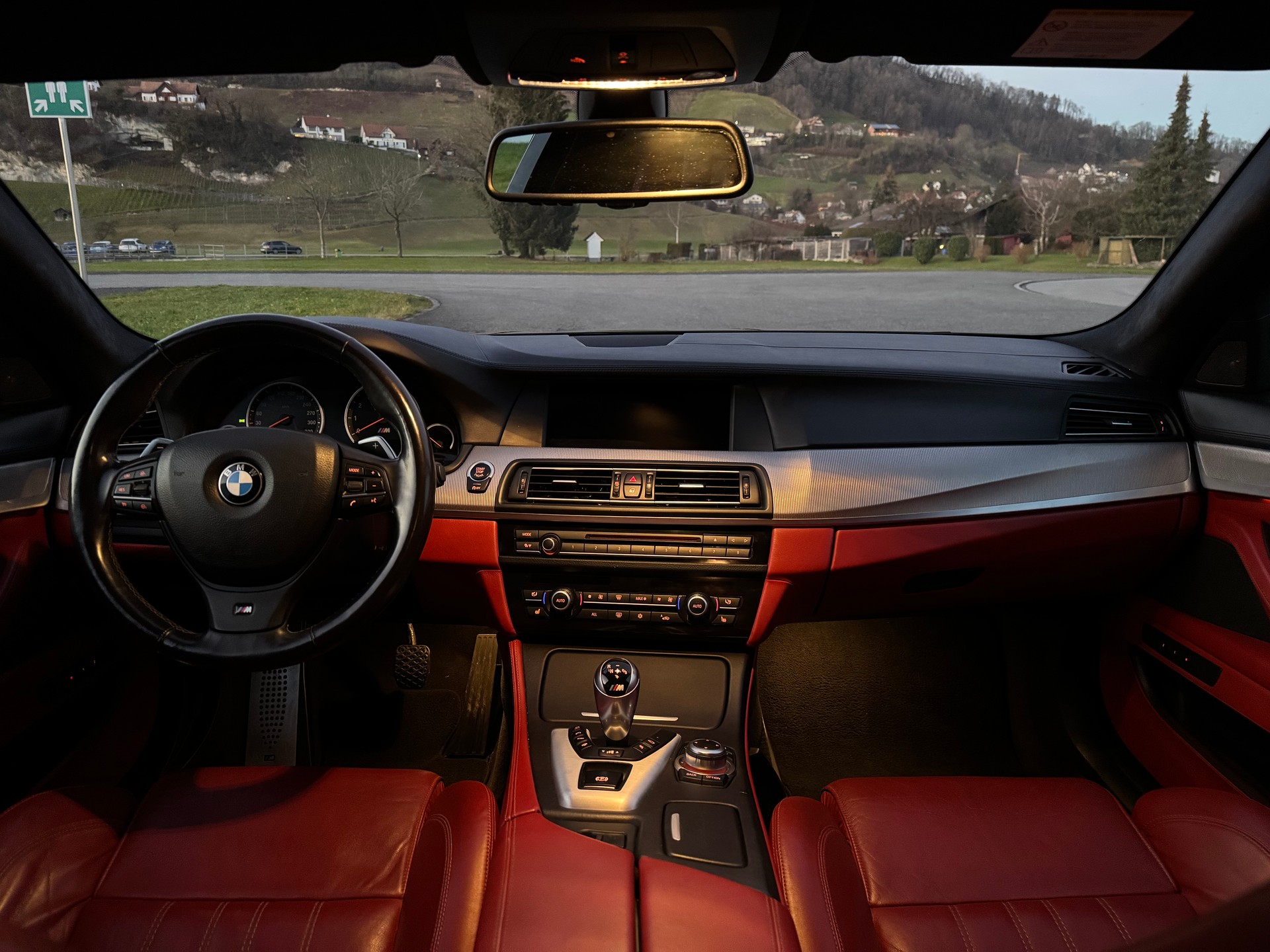 BMW M5 mit M-Driver`s package-image-10