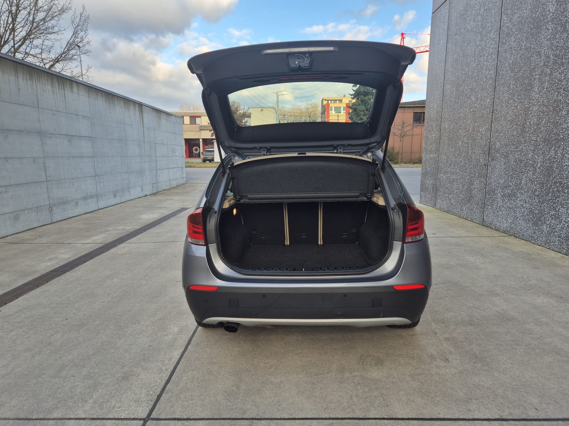 BMW X1 sDrive 18i Steptronic-image-11