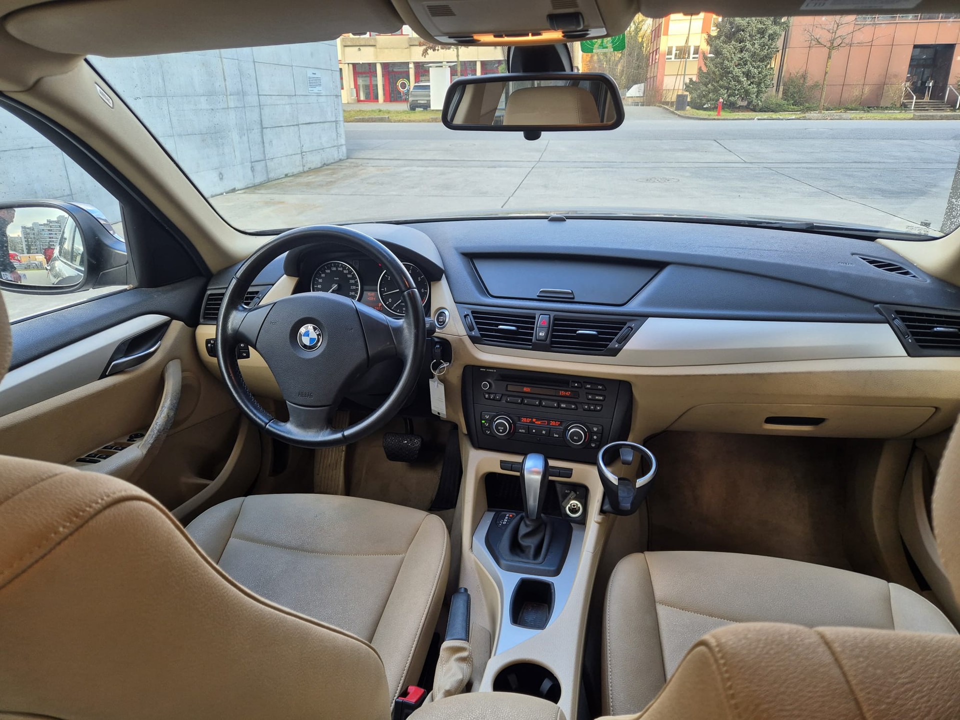 BMW X1 sDrive 18i Steptronic-image-8
