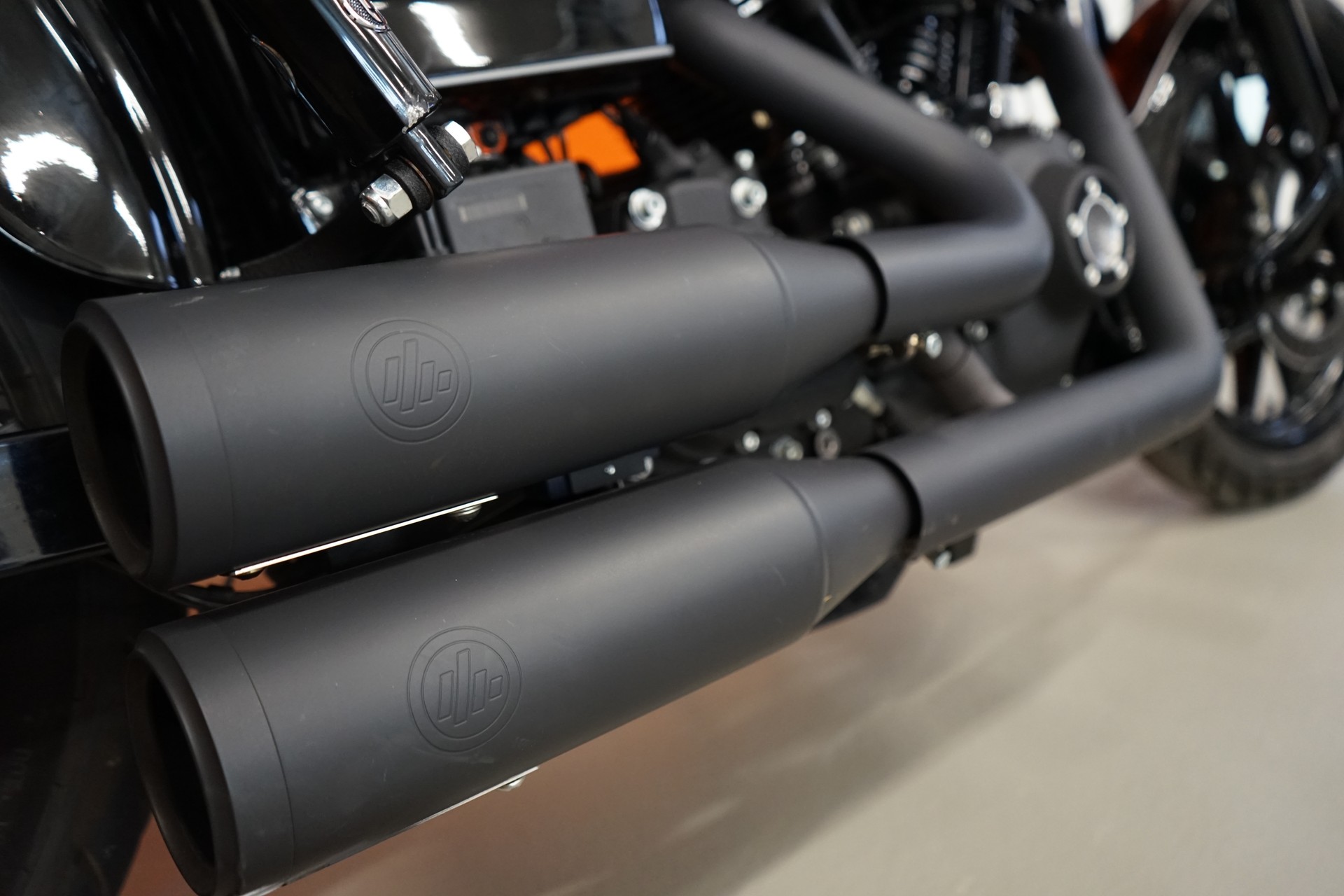 HARLEY-DAVIDSON FXDLS Dyna Low Rider S-image-5