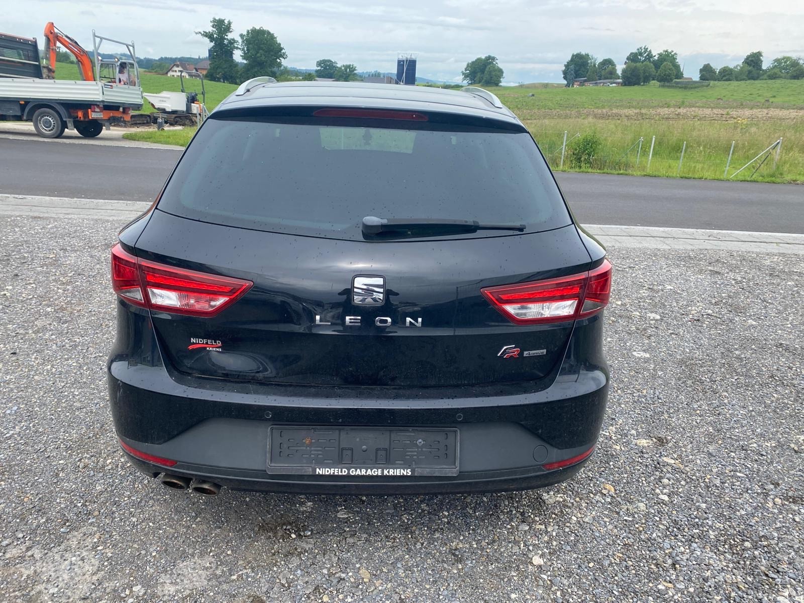 SEAT Leon ST 2.0 TDI FR 4Drive-image-4