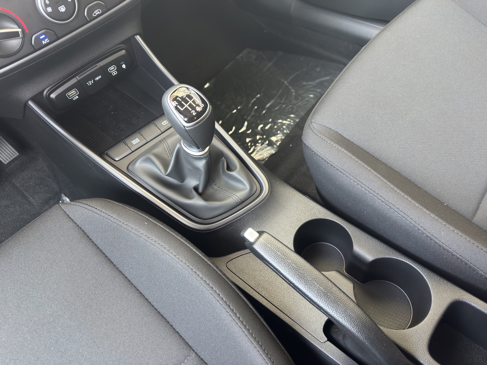 HYUNDAI i20 1.0 T-GDi Origo-image-8