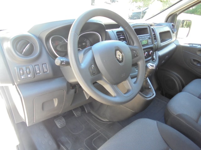 RENAULT Trafic 2.0 Energy dCi 120 3.0t Business L2H1-image-6