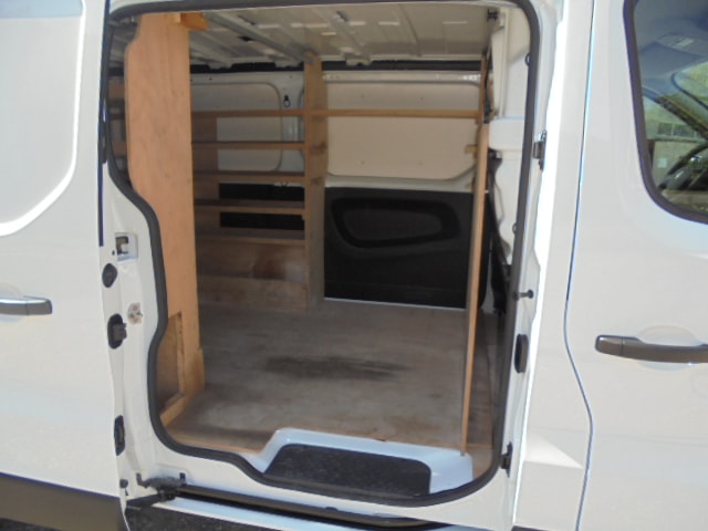 RENAULT Trafic 2.0 Energy dCi 120 3.0t Business L2H1-image-11