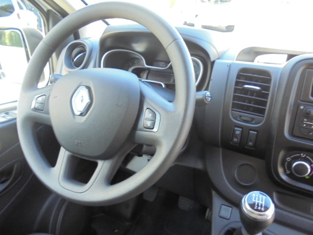 RENAULT Trafic 2.0 Energy dCi 120 3.0t Business L2H1-image-10