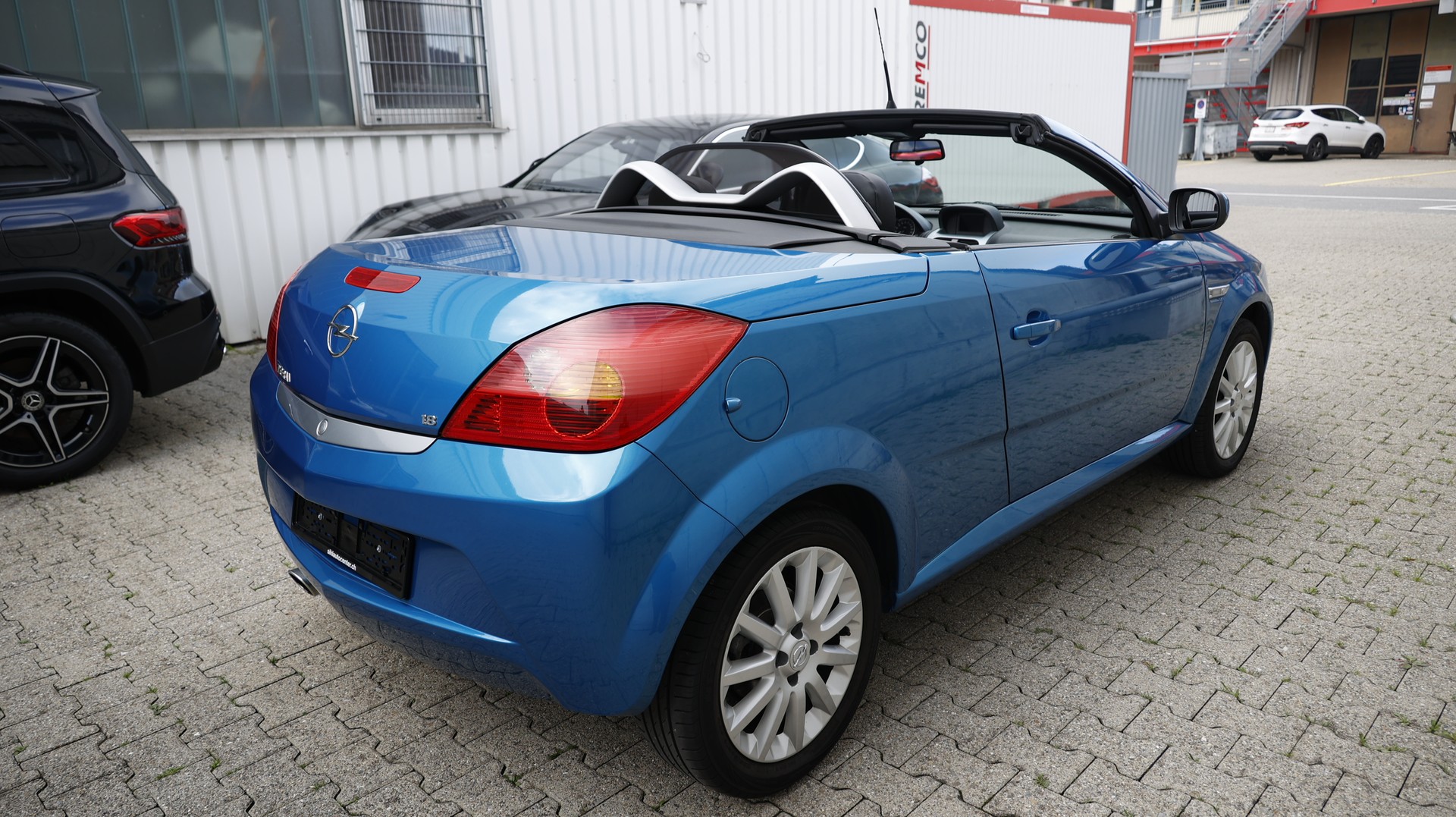 OPEL Tigra 1.8 Sport-image-16
