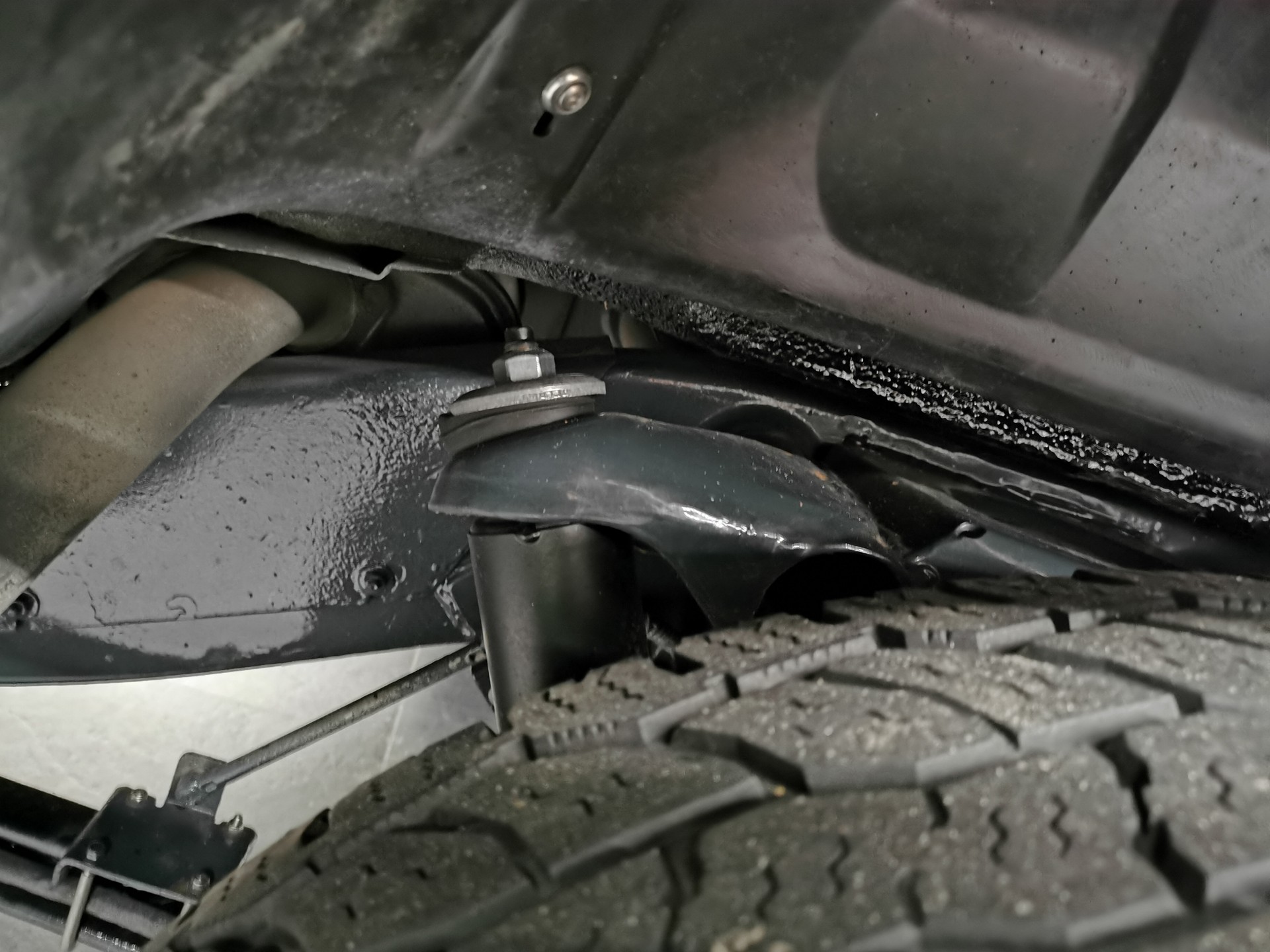 MERCEDES-BENZ G 350 (320) CDI 7G-Tronic 3 Türig kurzer Radstand 463-image-14