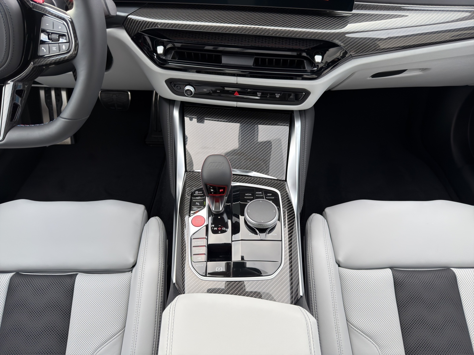 BMW M3 Competition M xDrive-image-12