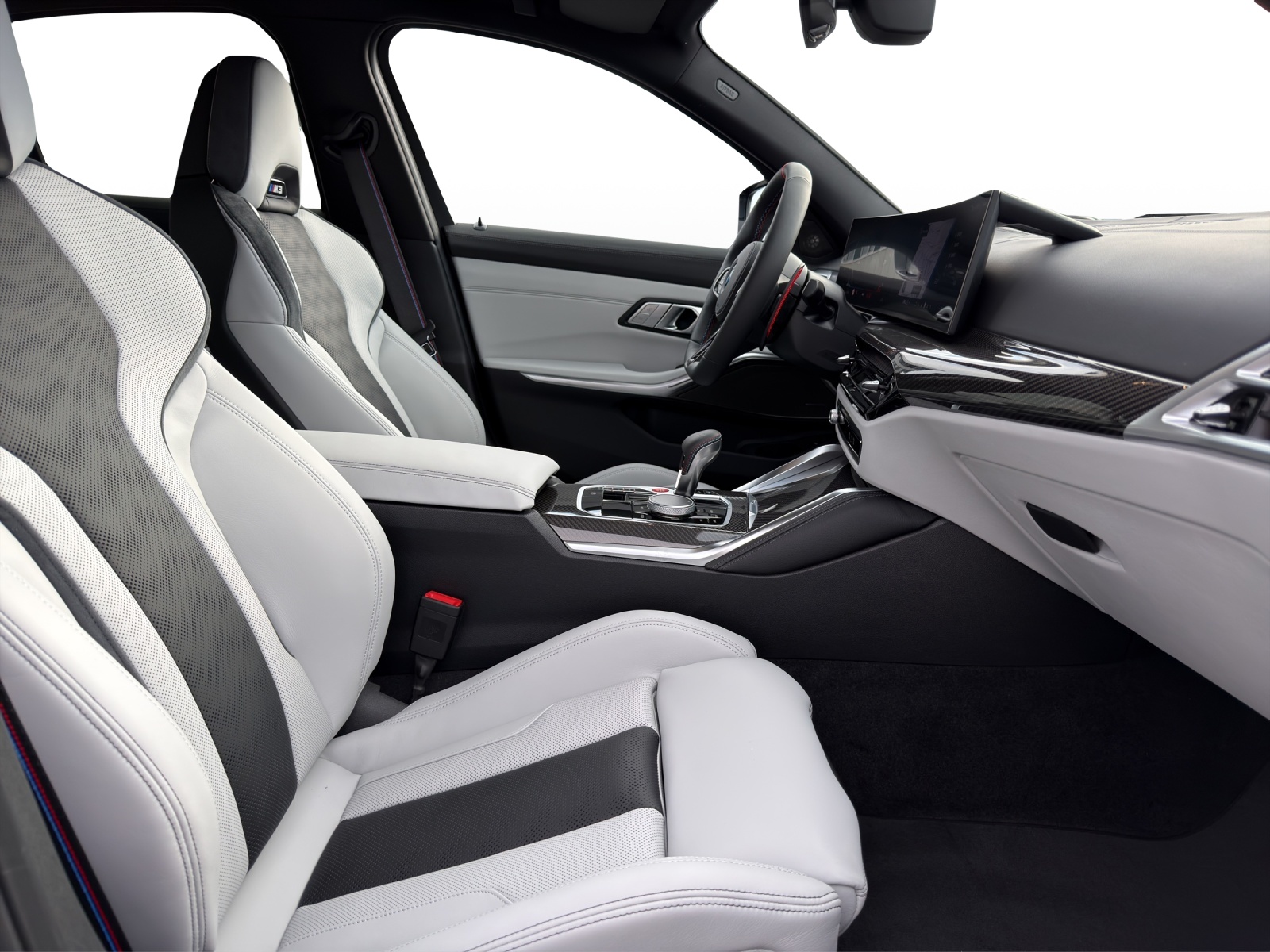 BMW M3 Competition M xDrive-image-14