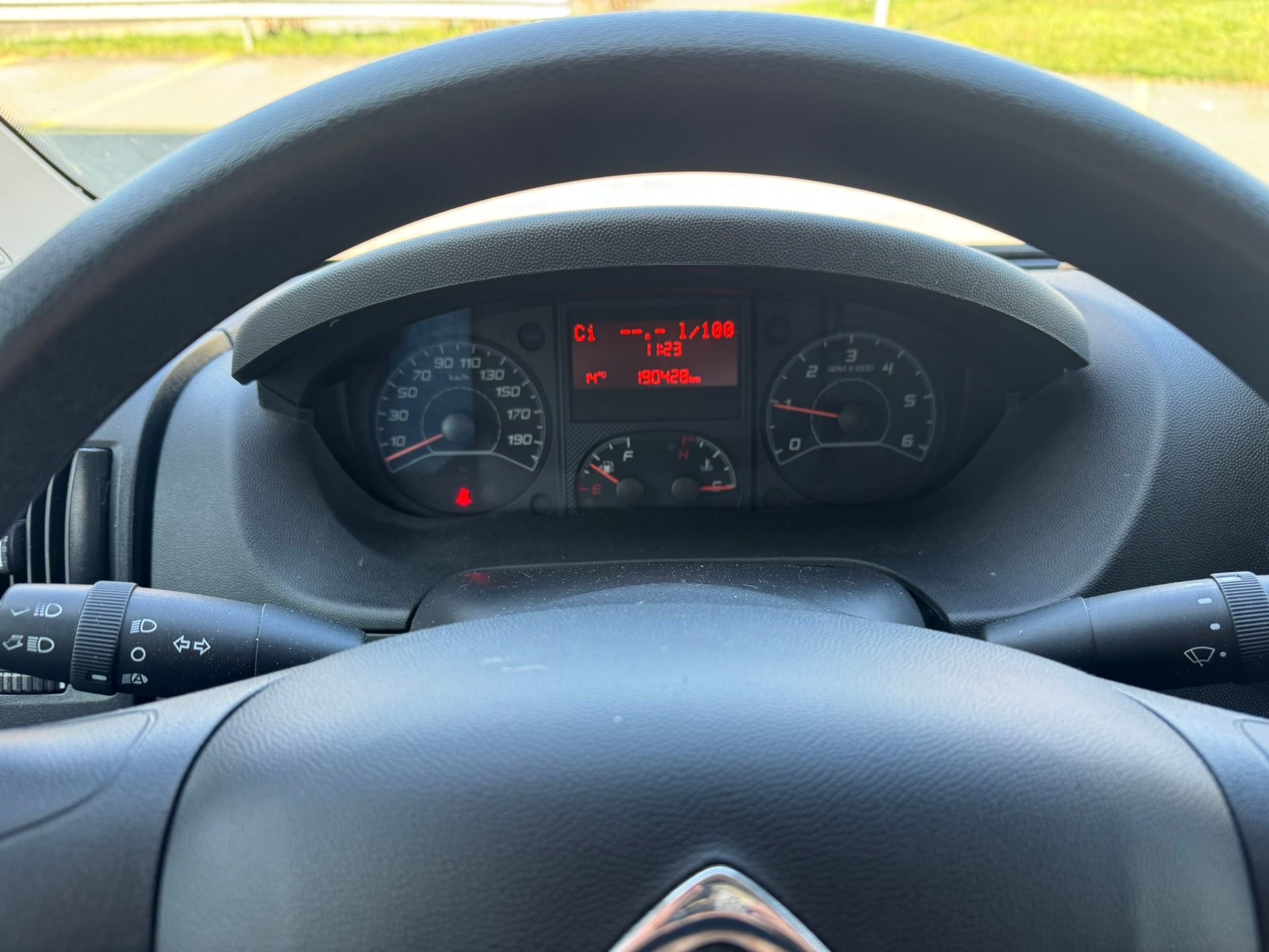 CITROEN Jumper 33 2.2 HDi 130 Attraction L2H2-image-10